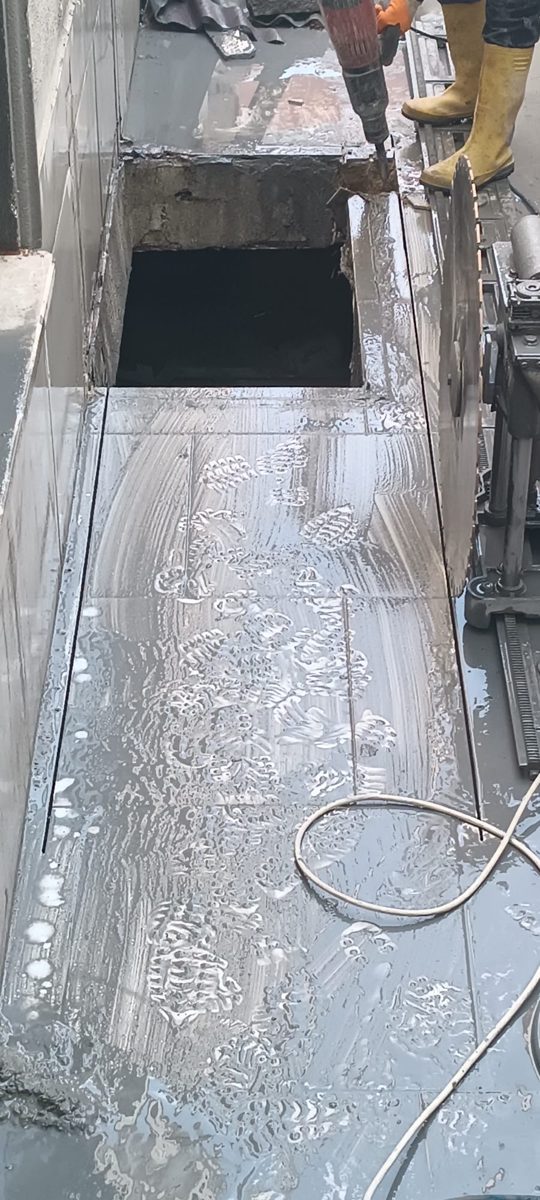 Raylı beton kesme makinesi
